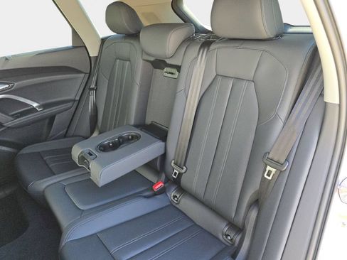 Used 2025 Audi Q5 Premium w/ Premium Plus AWD/4WD image 14