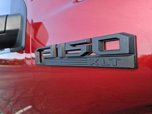 Used 2018 Ford F150 XLT AWD/4WD image 11