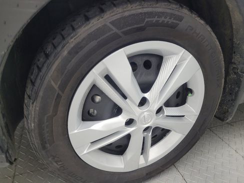 Used 2024 Nissan Kicks S FWD image 31