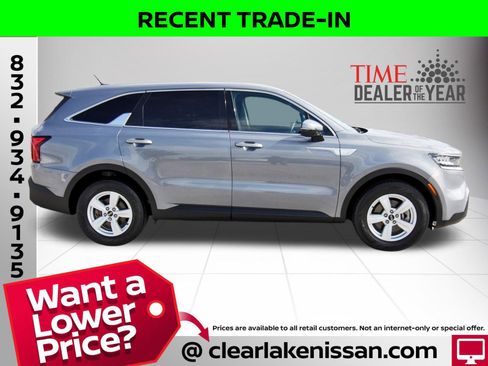 Used 2021 Kia Sorento LX image 8