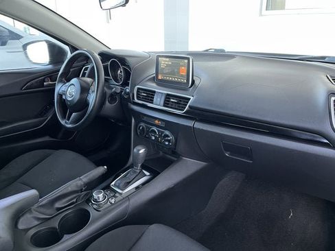 Used 2016 MAZDA MAZDA3 i Sport image 20