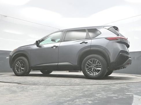 Used 2023 Nissan Rogue S image 28
