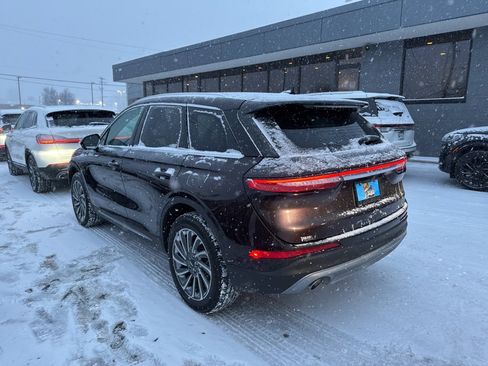 Certified 2023 Lincoln Corsair Reserve w/ Equipment Group 201A image 2