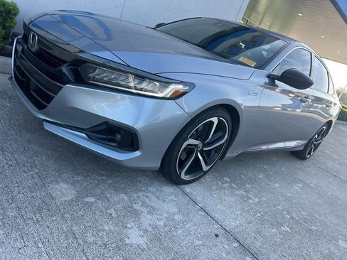 Used 2022 Honda Accord Sport image 4