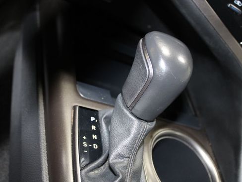 Used 2022 Toyota Camry SE image 42