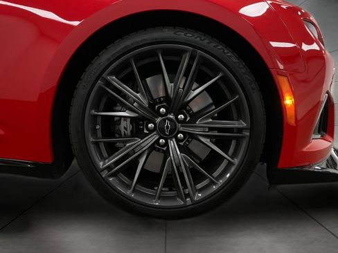 Used 2021 Chevrolet Camaro ZL1 w/ LPO, ZL1 Protection Package RWD image 13