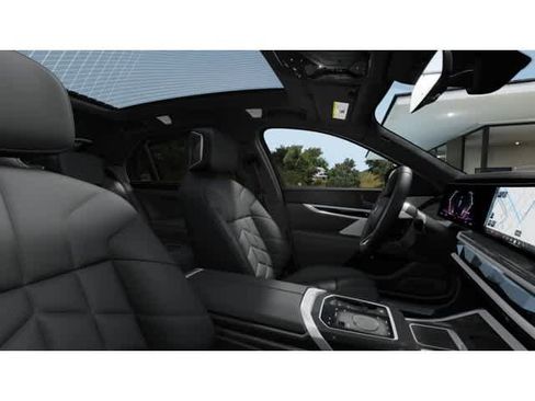 New 2026 BMW i7 xDrive60 w/ Executive Package AWD/4WD image 9