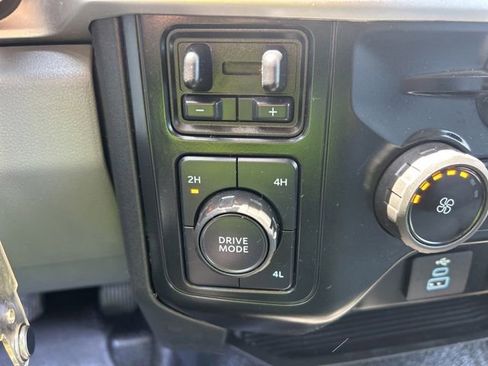 Used 2024 Ford F550 4x4 SuperCab Super Duty image 19