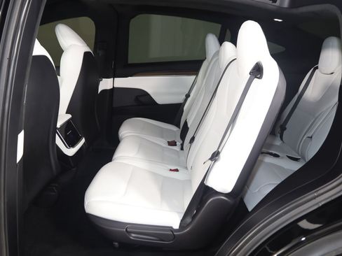 Used 2023 Tesla Model X AWD/4WD image 63