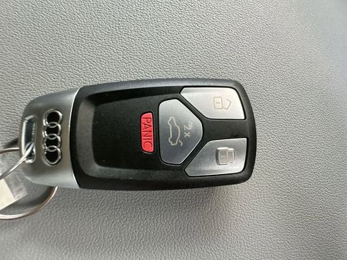 Used 2025 Audi Q5 2.0T Premium Plus w/ Premium Plus Package AWD/4WD image 28