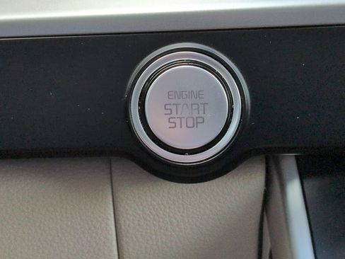 Certified 2024 Kia Carnival LX FWD image 34