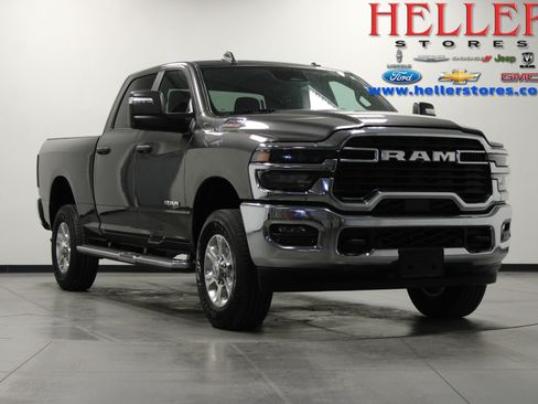 Used 2026 RAM 2500 Big Horn AWD/4WD image 1