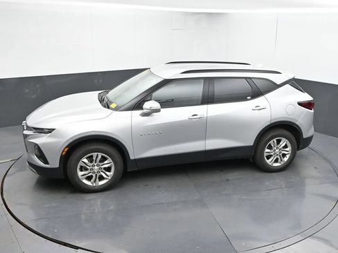 Used 2019 Chevrolet Blazer LT FWD image 17