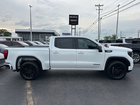 New 2025 GMC Sierra 1500 Elevation image 11