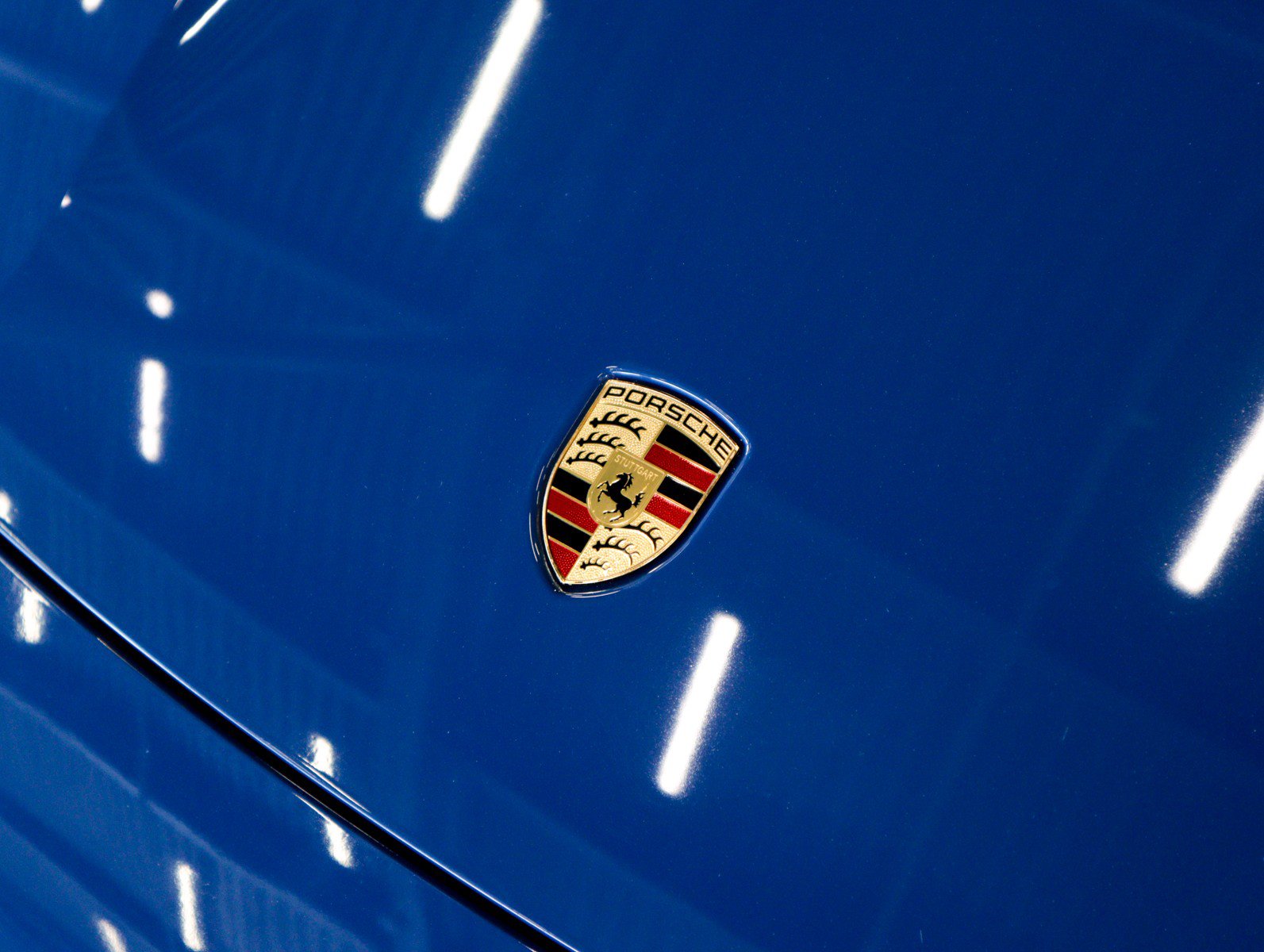 Certified 2024 Porsche Taycan w/ Premium Package RWD image 31
