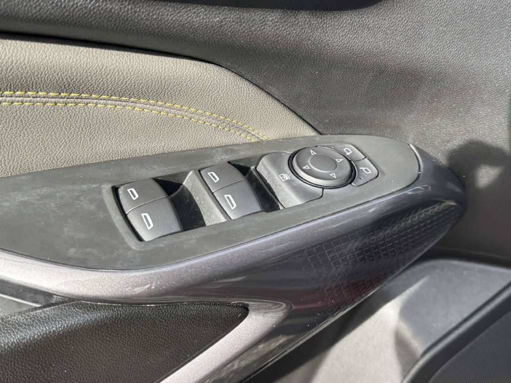 Used 2024 Chevrolet Trax ACTIV w/ Driver Confidence Package FWD image 19