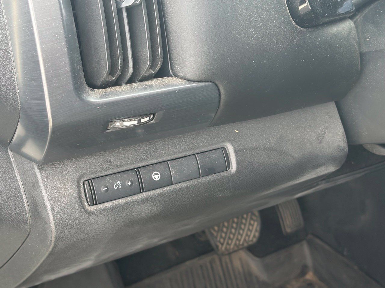Used 2024 Nissan Pathfinder Rock Creek AWD/4WD image 7