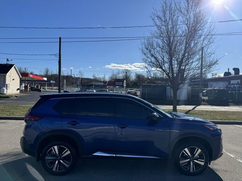 Used 2022 Nissan Rogue SL image 4