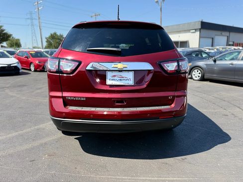 Used 2017 Chevrolet Traverse LT FWD image 4