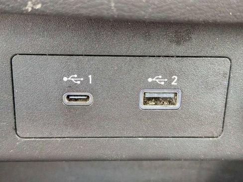 Used 2021 Nissan Rogue SV image 15