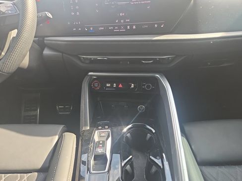 Used 2025 Audi SQ5 Premium Plus AWD/4WD image 12