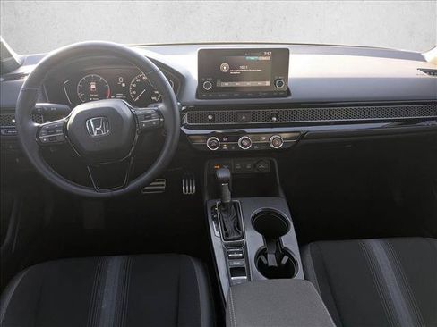 Used 2025 Honda Civic Sport image 16