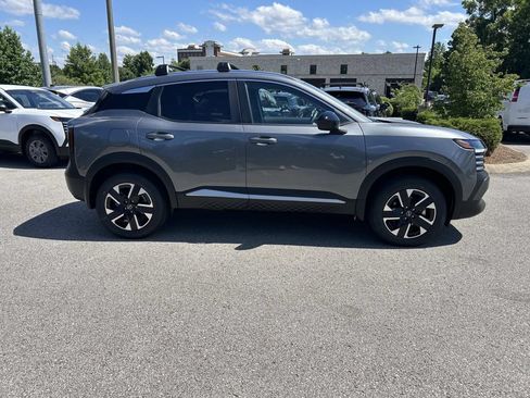 New 2026 Nissan Kicks SV w/ Cold Weather Package AWD/4WD image 7