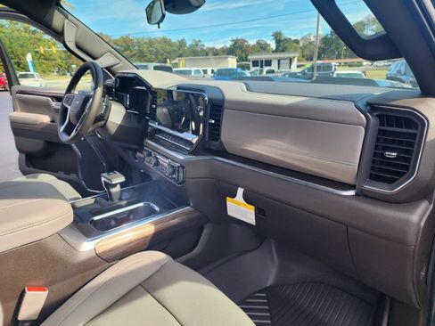 New 2026 Chevrolet Silverado 1500 LT Trail Boss w/ Convenience Package II image 11