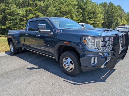 Used 2023 GMC Sierra 3500 Denali w/ Denali Ultimate Package AWD/4WD image 1