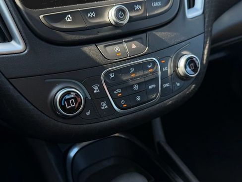 Used 2023 Chevrolet Malibu LT image 21
