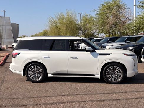 Certified 2026 INFINITI QX80 Luxe w/ Cargo Package AWD/4WD image 7