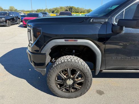 Used 2021 GMC Sierra 3500 Denali w/ Denali Ultimate Package image 30