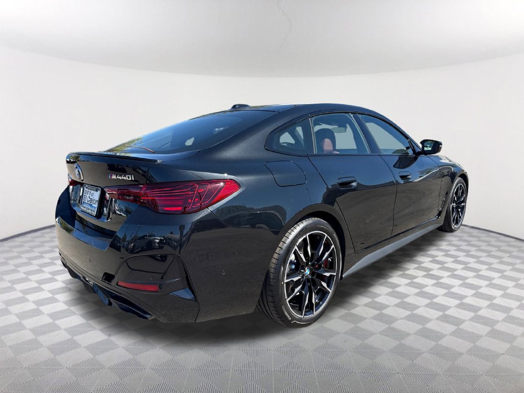New 2027 BMW M440i w/ Parking Assistance Package RWD image 4