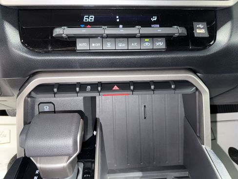 New 2026 Toyota Tundra SR5 w/ SR5 Convenience Package AWD/4WD image 23