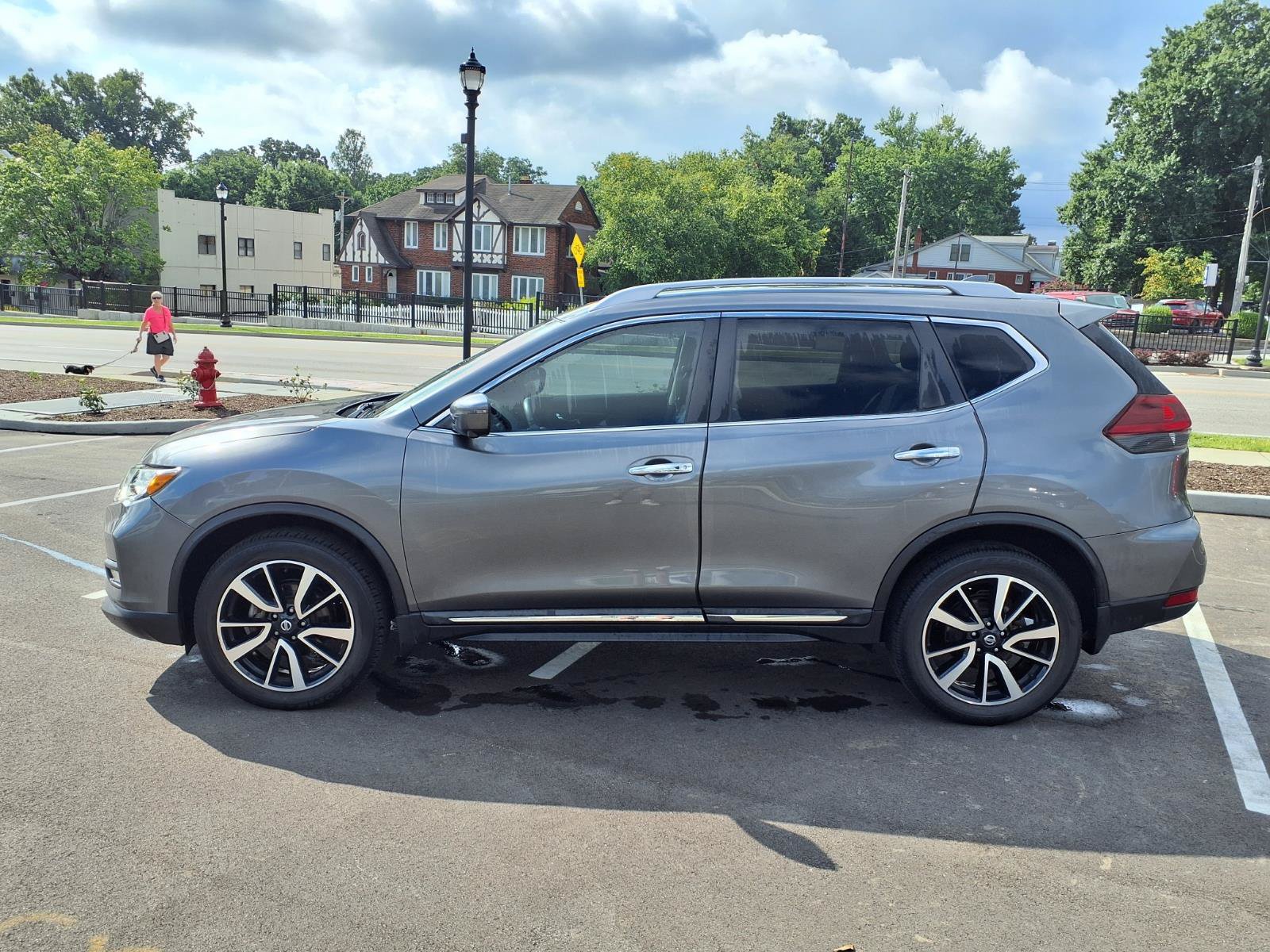 Used 2019 Nissan Rogue SL w/ Premium Package AWD/4WD image 28