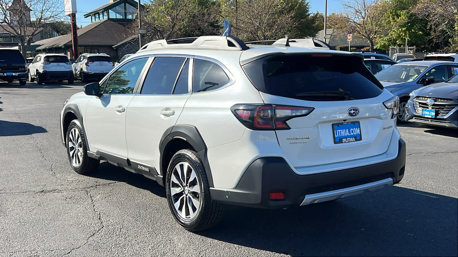 Certified 2024 Subaru Outback Limited AWD/4WD image 7
