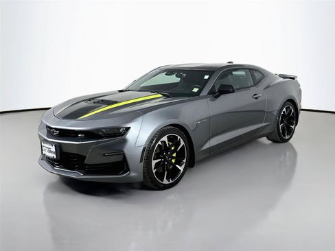 Used 2021 Chevrolet Camaro SS RWD image 5