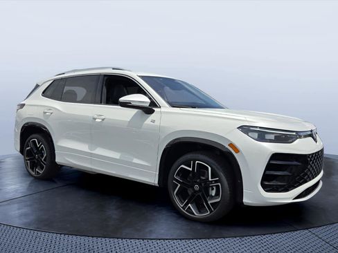 New 2026 Volkswagen Tiguan SEL R-Line AWD/4WD image 1