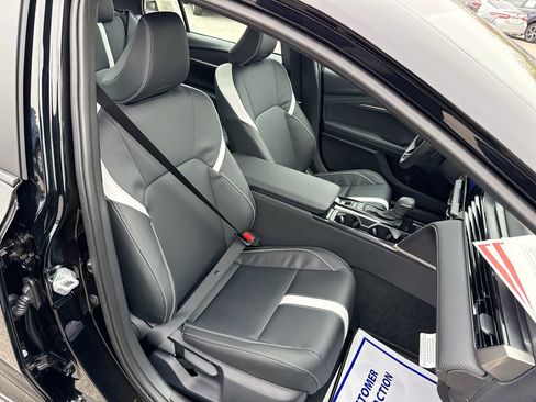 Certified 2026 Toyota Camry SE image 25