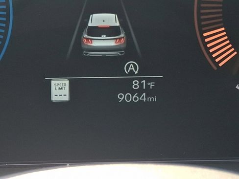 Certified 2025 Hyundai Tucson SE image 20