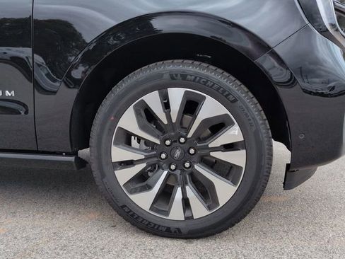 New 2025 Ford Expedition Max Platinum w/ Driver's Package image 10