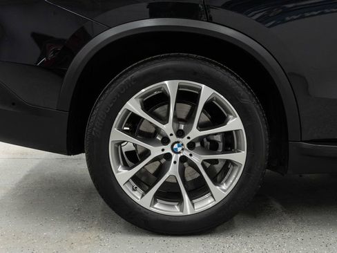 Used 2024 BMW X5 xDrive40i w/ Premium Package image 45
