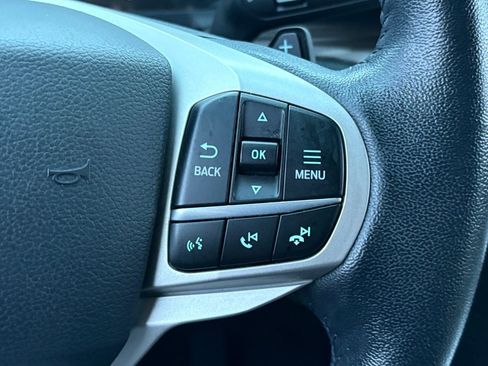 Used 2020 Ford Explorer Limited image 19