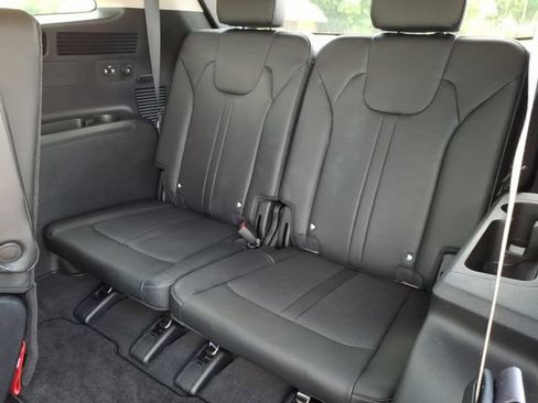 Used 2024 Kia Sorento SX FWD image 19