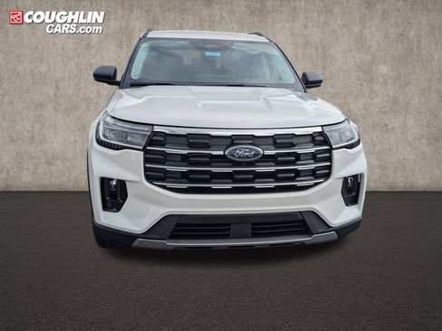 New 2026 Ford Explorer Active w/ Active Comfort Package AWD/4WD image 2