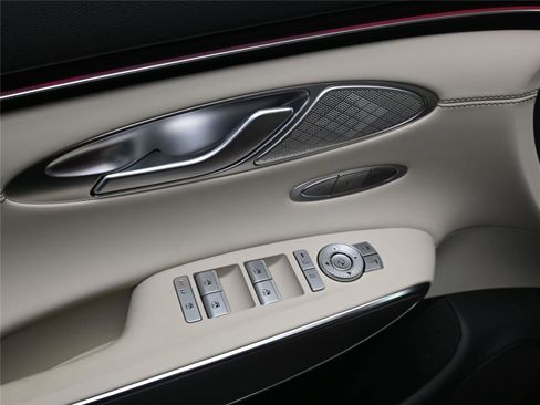 New 2026 Genesis GV70 2.5T Select image 8