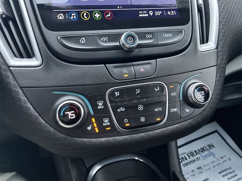 Used 2024 Chevrolet Malibu LT image 17