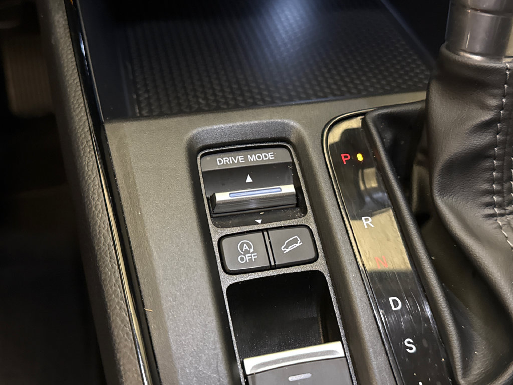 Used 2025 Honda CR-V LX image 26