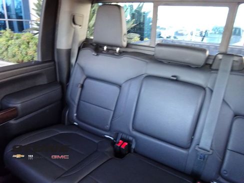 Used 2021 GMC Sierra 2500 SLT w/ SLT Premium Package image 16