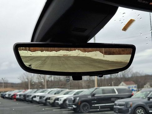 Certified 2021 GMC Sierra 1500 AT4 w/ AT4 Premium Package image 27